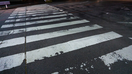 夜の横断歩道