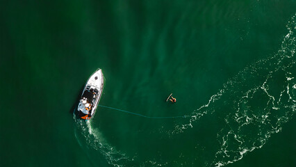 Barco Lancha Iate Mar Wakeboard Viagem Viajar Turismo Férias Atividade Ar Livre Verão Esporte Aquático Wake Ilha Litoral Florianópolis Floripa Oceano Atlântico Lago Água Mata Atlântica Náutica Drone