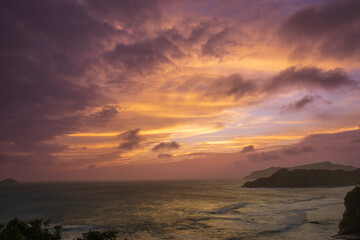 Obraz premium sunset over the ocean