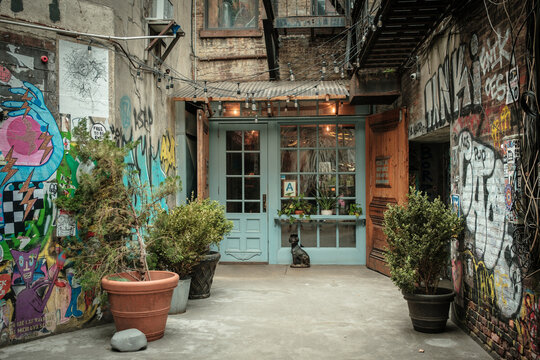Freemans Alley, in the Lower East Side, Manhattan, New York
