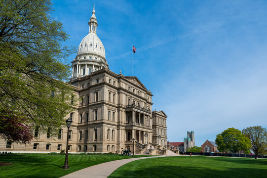 Sidewalk leading to the State of Michigan Capitol Building