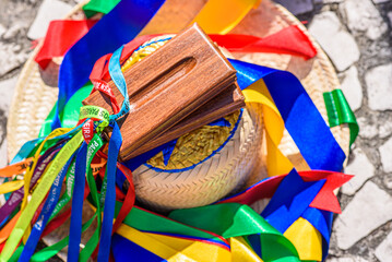 Arraial do Pavulagem is a musical group that develops an artistic and cultural movement that occupies the streets of Bel&eacute;m do Par&aacute; with its popular and colorful processions in June and October
