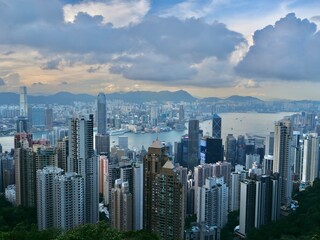 香港の夕焼けと空