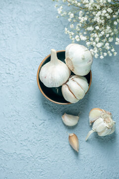 top view fresh garlics on a light background plant seasoning vegetable pepper food sour
