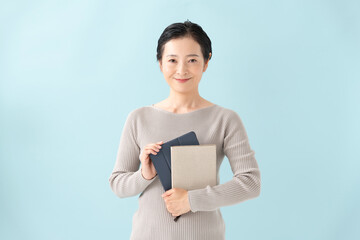 Obraz premium 女性ポートレート フリーランス ベンチャー企業 