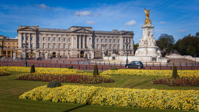 Buckingham Palace and Victoria Memorial, London, United Kingdom