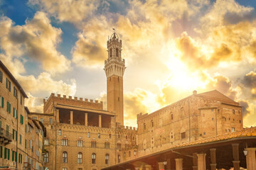 Mangia Tower in Siena at sunny day, Italy - obrazy, fototapety, plakaty