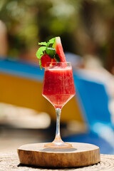 drinks strawberry beach