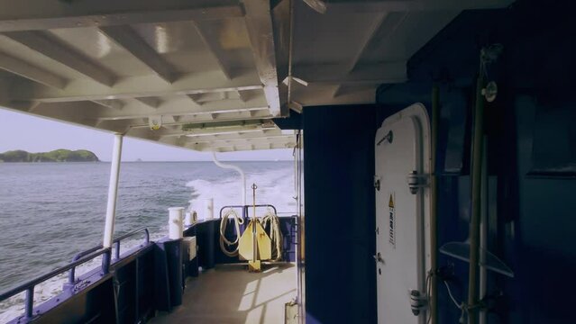 船の後方視界