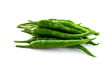 白背景の青唐辛子　コピースペースあり Green chili peppers (chile verde) on white background with copy space