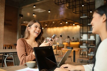 woman drinking coffee in cafe