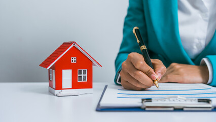 Realtor with contract, red house model, amenities, appraisal price, built-in, central business district, custom made, electricity meter deposit, freehold, foreigner quota, home free investment