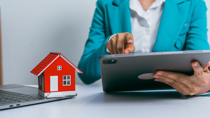 Realtor with contract, red house model, amenities, appraisal price, built-in, central business district, custom made, electricity meter deposit, freehold, foreigner quota, home free investment