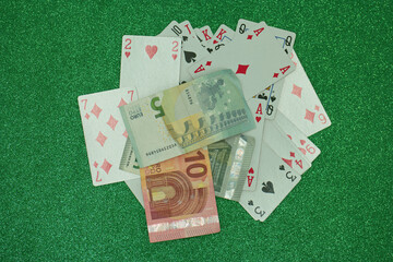 karty gra zieleń rozrywka rozgrywka  © Piotr