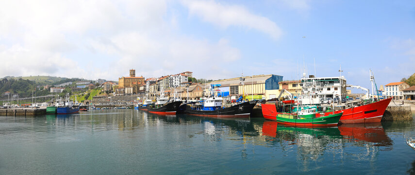 getaria panor&aacute;mica puerto barcos de pesca amarrados pa&iacute;s vasco 4M0A8830-as23