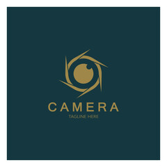 Fototapeta premium photography camera logo icon vector design template isolated on black background