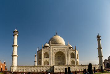Obraz premium Taj Mahal India, Agra march 29 2023 7 world wonders