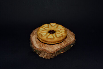 Biscuit with strawberry jar in the middle 