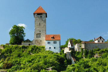 Fototapeta na wymiar Blick auf Burg Rechtenstein in der Gemeinde Rechtenstein (Alb-Donau-Kreis)