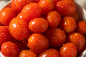 Red Raw Organic Cherry Tomatoes