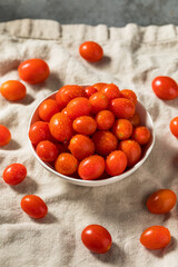 Red Raw Organic Cherry Tomatoes