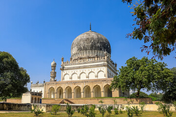 Fototapeta na wymiar Historic tomb of Mohammad Quli Qutub Shah in Hyderabad,,Telangana India.