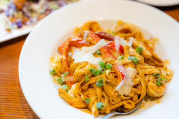 Pasta with cheese and red pepper