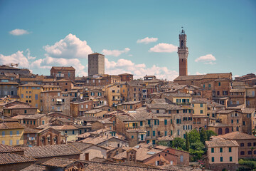Panorama Aussicht auf die Altstadt von Siena in der Toskana