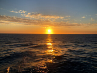 Obraz premium sunset over the ocean