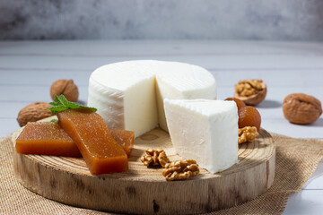 Fresh goat cheese with Spanish quince jam and walnuts