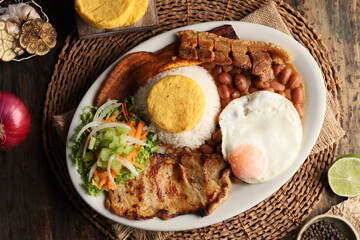 traditional colombian lunch beans. Paisa Tray