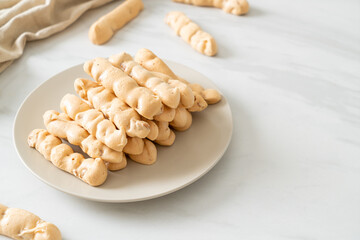almonds meringue stick on plate