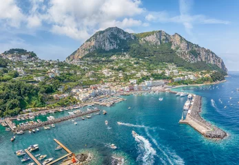 Stickers pour porte Plage de Positano, côte amalfitaine, Italie Landscape with Marina Grande in Capri Island,Tyrrhenian sea, Italy