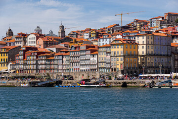 Fototapeta na wymiar Rabelo on the Douro River