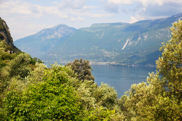 Fototapeta na wymiar A wonderful view of the beautiful Lake Garda in Lombardy, Italy, Europe.