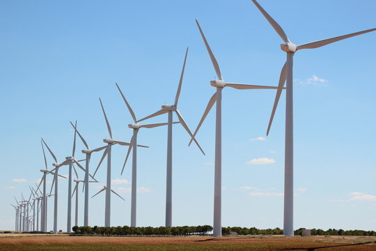 Molinos de viento alineados