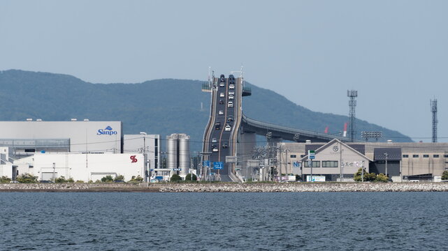 2023 年 5 月 27 日、島根県江島大橋にて、江島大橋を遠くから望遠撮影した写真