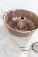 Gingerbread bundt cake with caramel filling