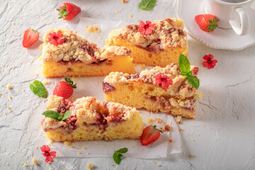 Homemade and sweet strawberry cake made of fresh strawberries.