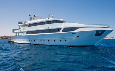 Fototapeta na wymiar luxury yacht floating and underway on the red sea Egypt 