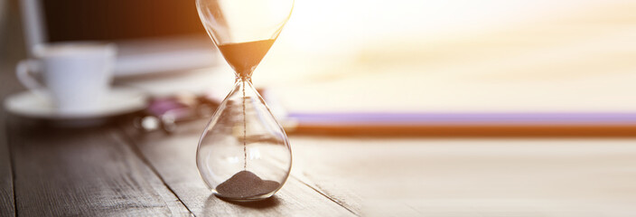 hourglass with keyboard