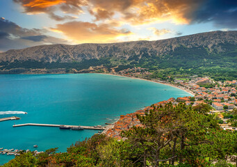 Urlaubsort Baska im Süden der Insel Krk, Kroatien