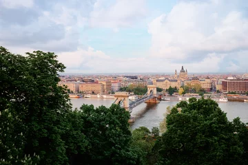 Photo sur Plexiglas Széchenyi lánchíd Travel by Hungary. Beautiful view of Budapest city and Danube river.