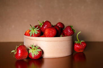 strawberries in a bowl, summer berry, sweet strawberry, vegetarian, vegan