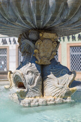 Rzeźby na Fontannie Trytona w Nysie. © Jacek