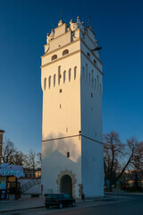 Wieża Bramy Wrocławskiej w Nysie. - obrazy, fototapety, plakaty