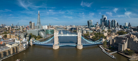 Naklejka premium Aerial view of the Tower Bridge in London. One of London's most famous bridges and must-see landmarks in London. Beautiful panorama of London Tower Bridge.