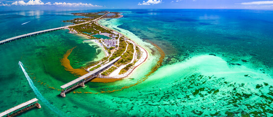 Bahia Honda State Park - Calusa Beach, Florida Keys - tropical beach - USA. - obrazy, fototapety, plakaty
