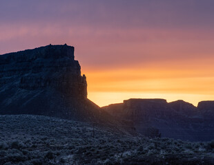 Fototapeta na wymiar Dawn Desert Sunrise