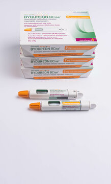 BYDUREON BCise Type 2 Diabetes Treatment  Insulin injection pen or insulin cartridge pen for diabetics. Medical equipment for diabetes parients. Copenhagen, USA - Jun 13, 2023